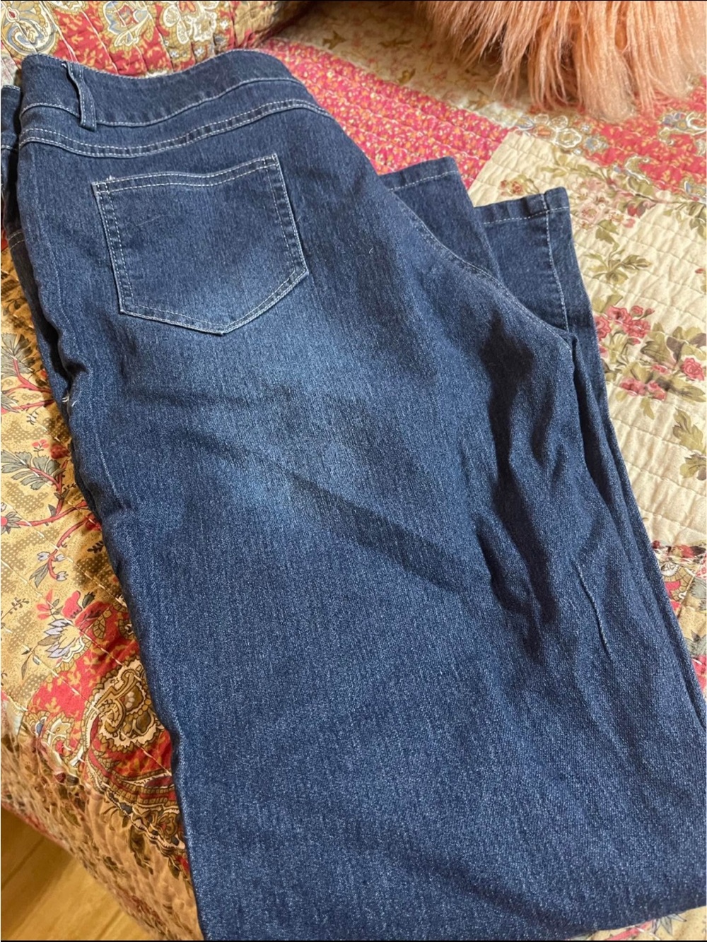 Classic Dark Wash Straight-Leg Jeans - Dark Blue